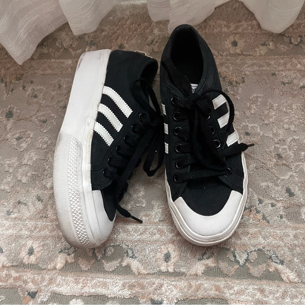 Adidas W 7.5 Black and White Platform Lace-Up Sneakers - Picture 2 of 13